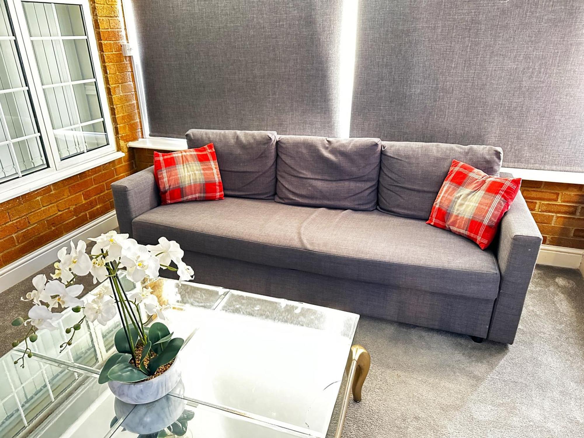 Kennedy Villa - 5 Bedroom House With Hot Tub, Wifi, Free Parkings, Close To Bicester Village 外观 照片